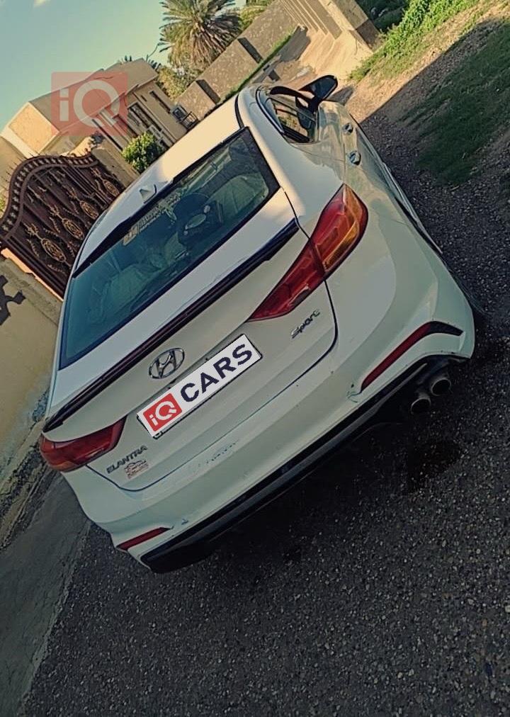 هيونداي النترا